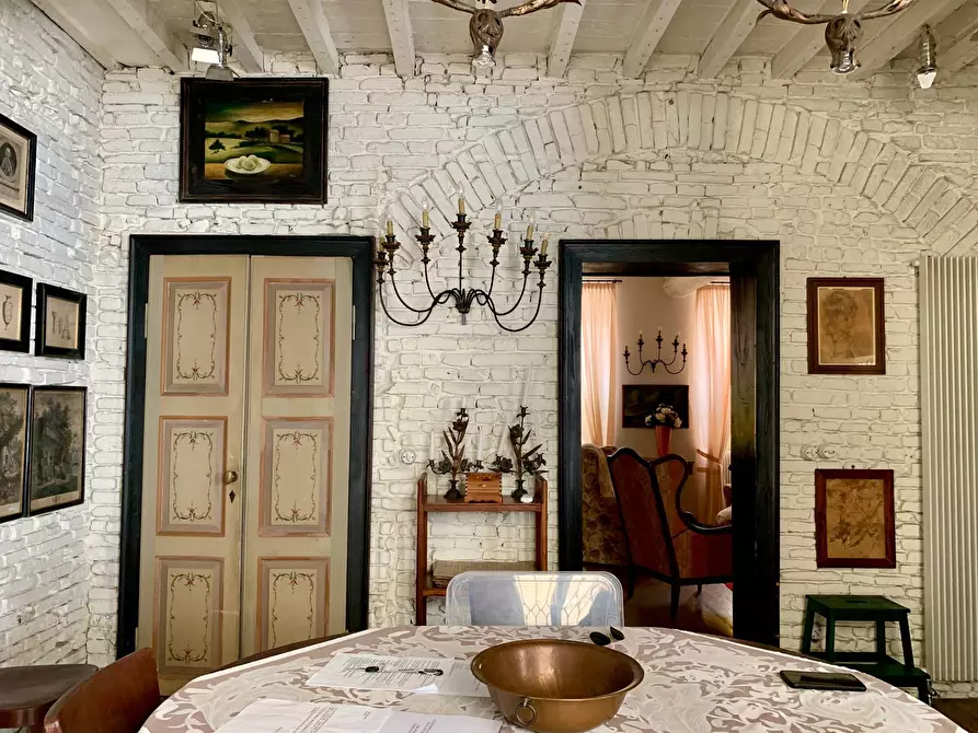 Immagine 9 di Casa indipendente in vendita  a Mantova