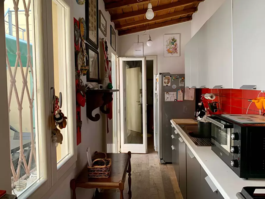 Immagine 8 di Casa indipendente in vendita  a Mantova