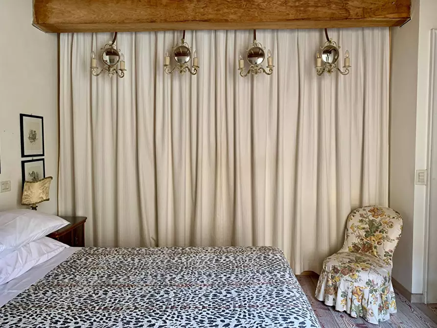 Immagine 21 di Casa indipendente in vendita  a Mantova