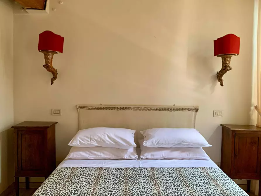 Immagine 25 di Casa indipendente in vendita  a Mantova