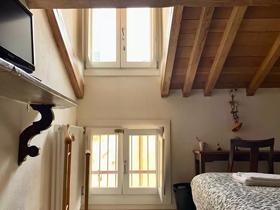 Immagine 32 di Casa indipendente in vendita  a Mantova