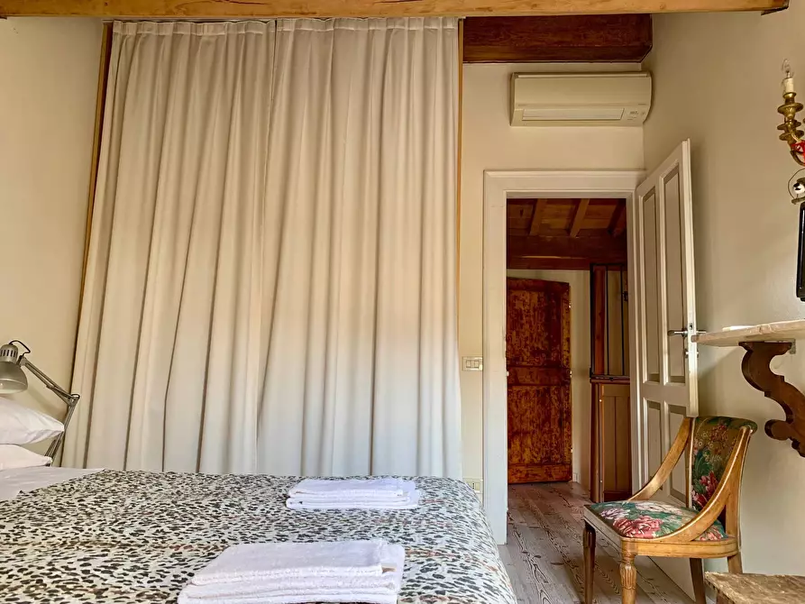 Immagine 28 di Casa indipendente in vendita  a Mantova