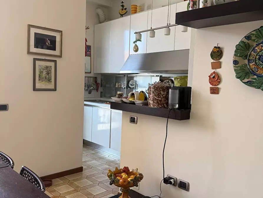 Immagine 8 di Appartamento in vendita  a Mantova