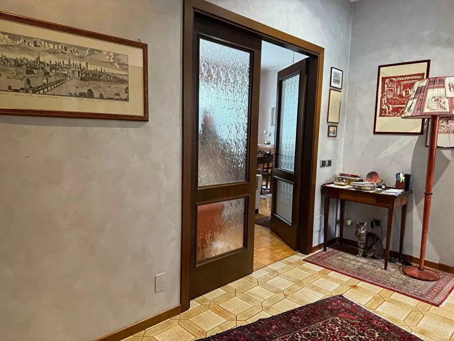 Immagine 16 di Appartamento in vendita  a Mantova