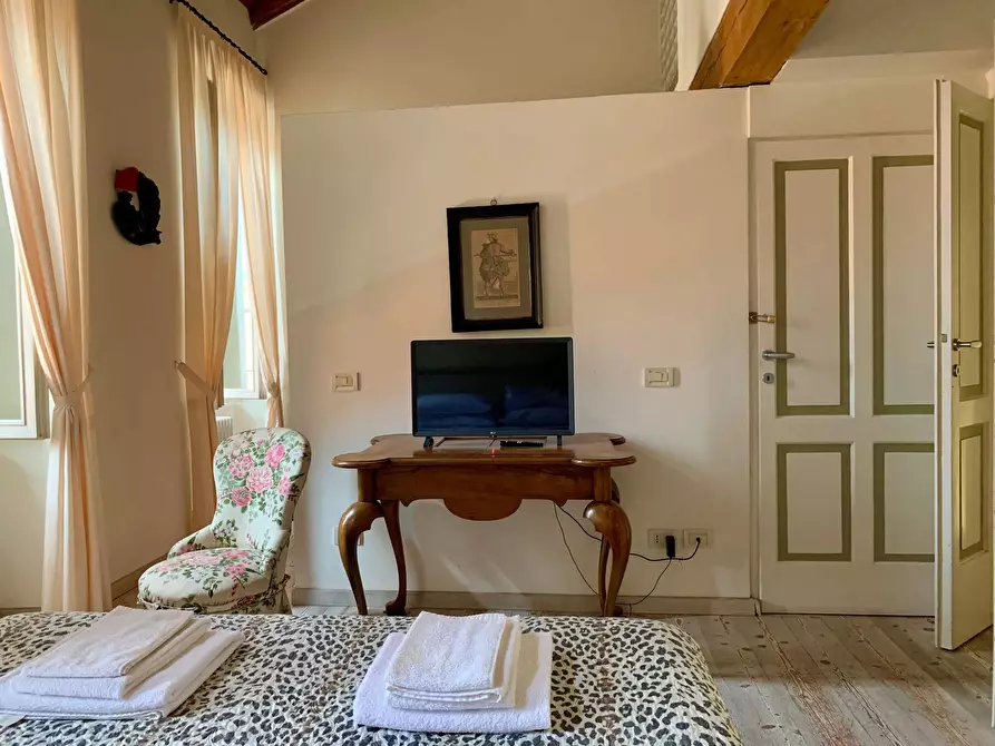 Immagine 19 di Casa indipendente in vendita  a Mantova