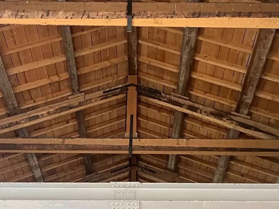 Immagine 17 di Appartamento in vendita  a Mantova