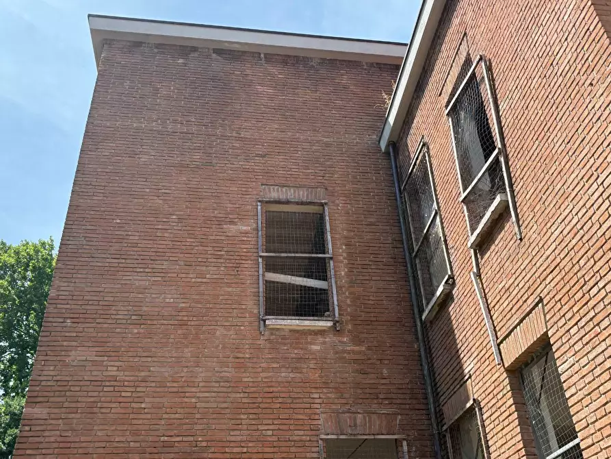 Immagine 10 di Appartamento in vendita  a Mantova