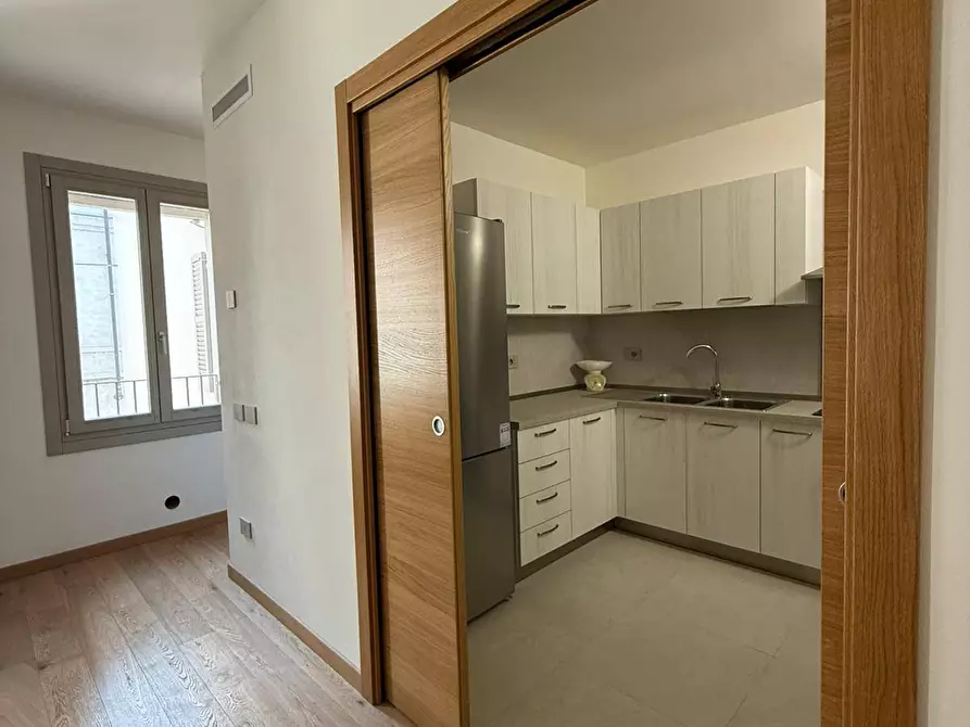 Immagine 3 di Appartamento in vendita  a Mantova