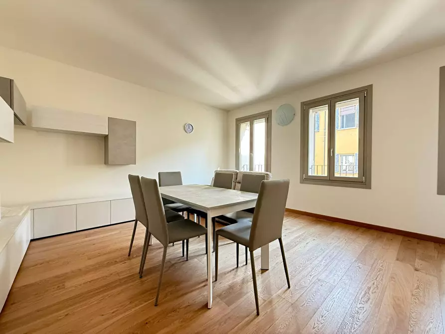 Immagine 6 di Appartamento in vendita  a Mantova