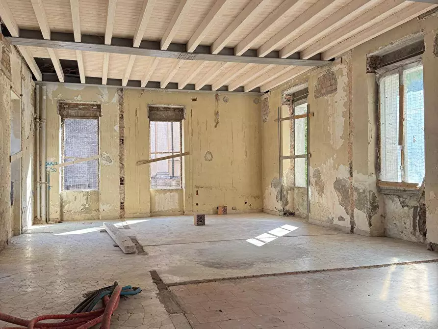 Immagine 2 di Appartamento in vendita  a Mantova