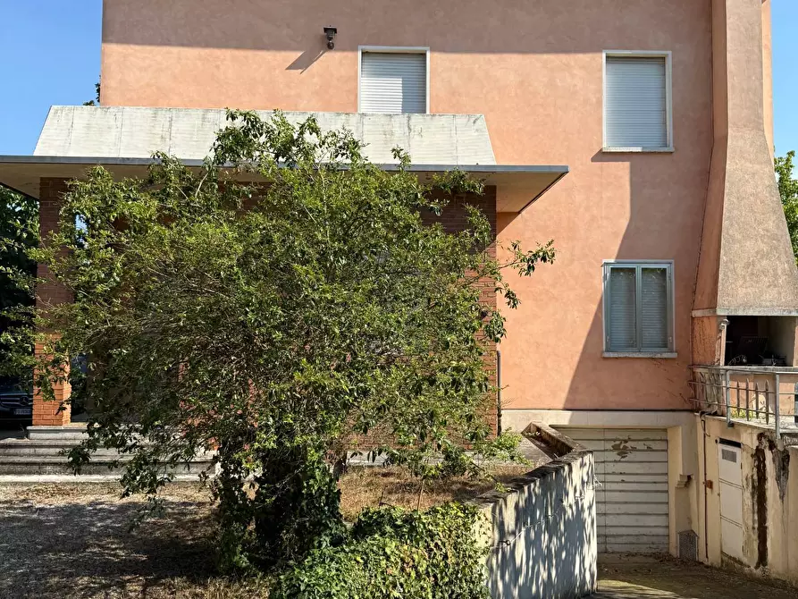 Immagine 4 di Casa indipendente in vendita  a Mantova