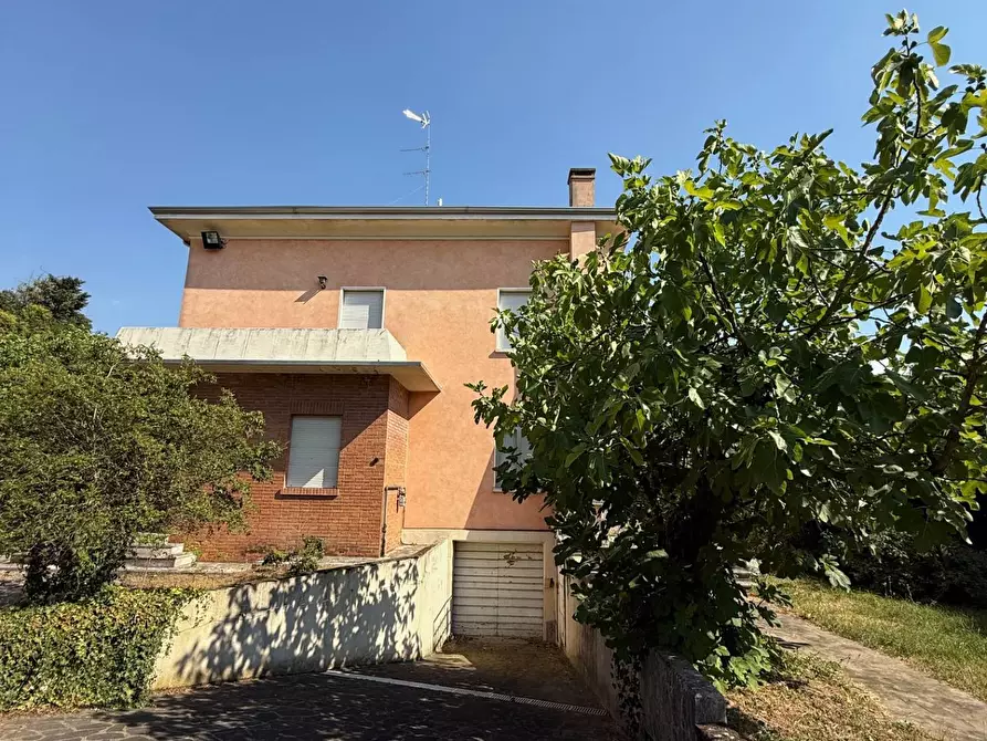 Immagine 5 di Casa indipendente in vendita  a Mantova