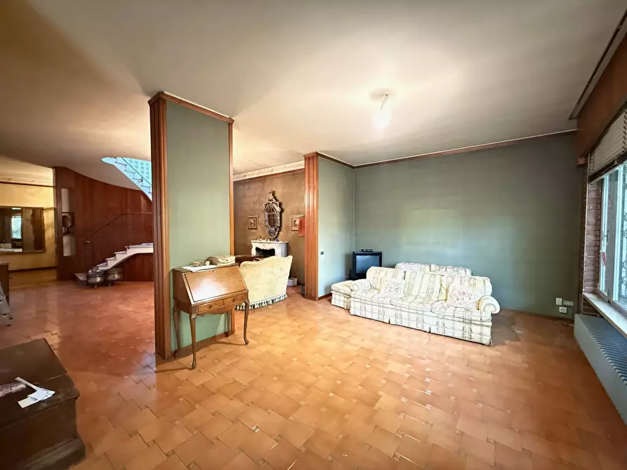 Immagine 12 di Casa indipendente in vendita  a Mantova