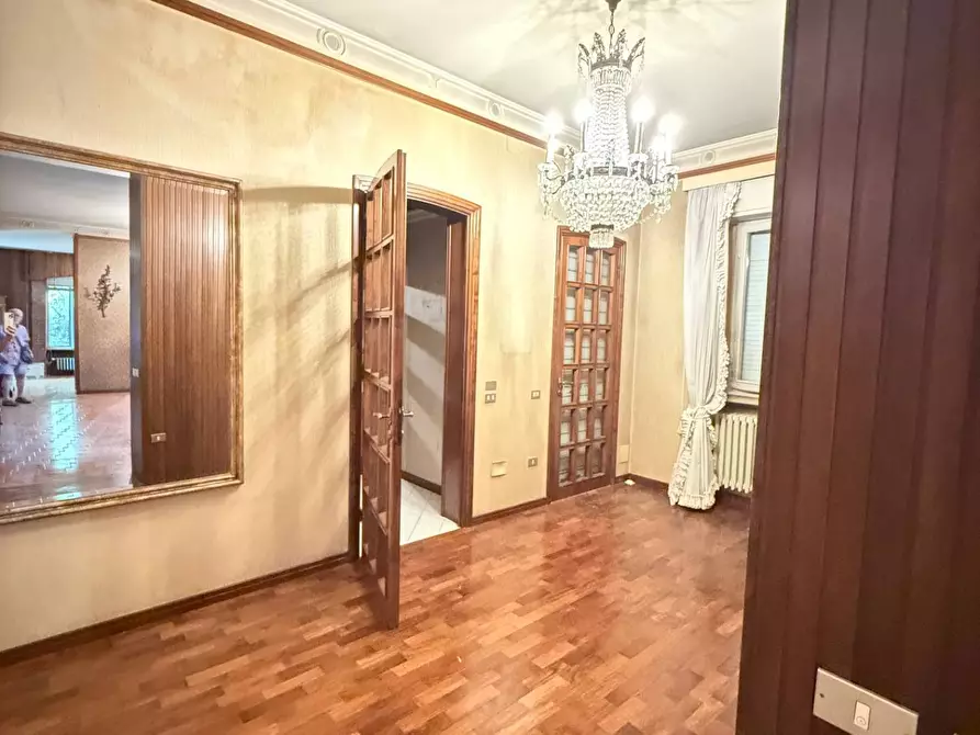 Immagine 15 di Casa indipendente in vendita  a Mantova