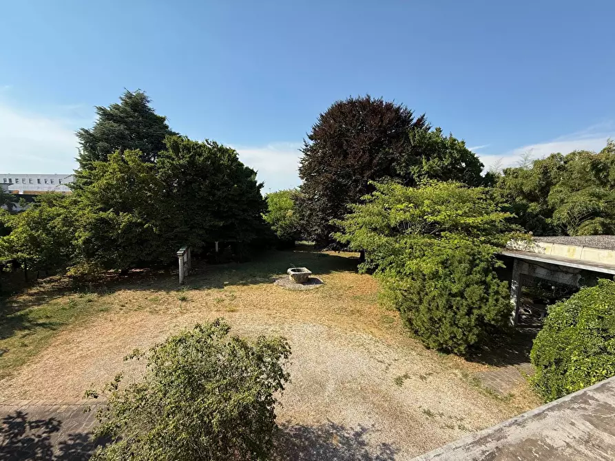 Immagine 3 di Casa indipendente in vendita  a Mantova