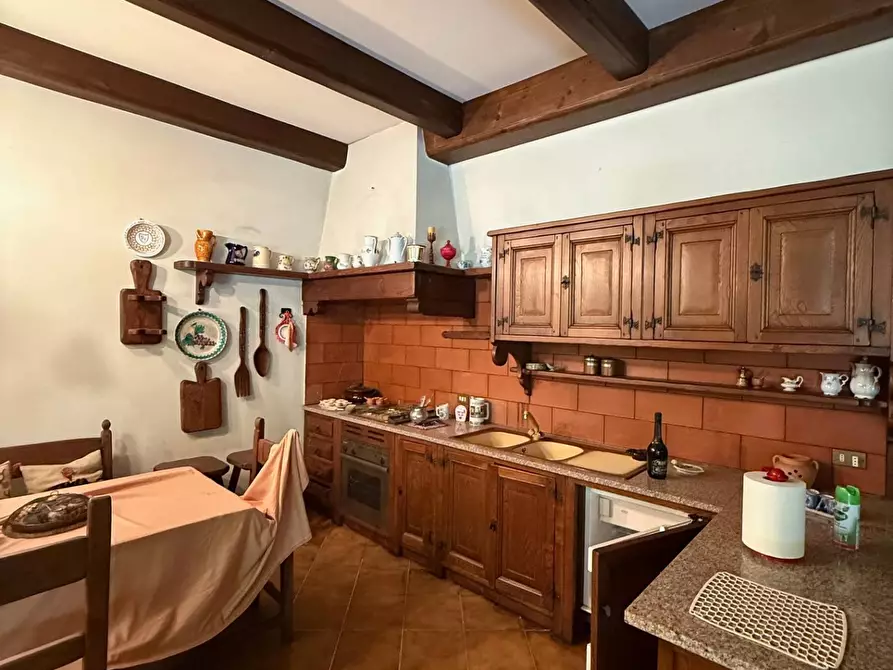 Immagine 8 di Casa indipendente in vendita  a Mantova