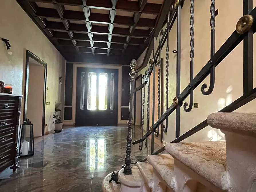 Immagine 38 di Casa indipendente in affitto  a Mantova
