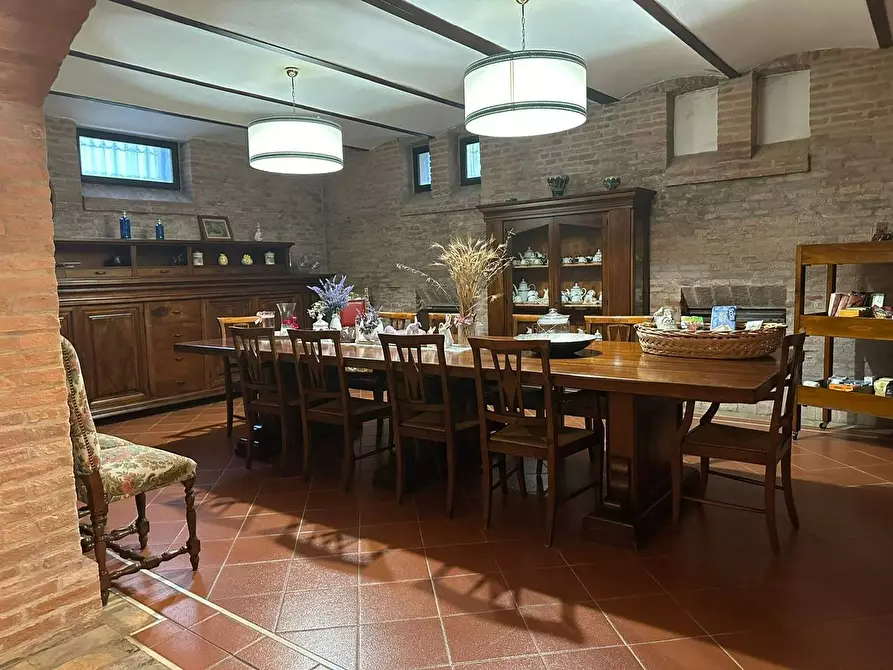 Immagine 52 di Casa indipendente in affitto  a Mantova