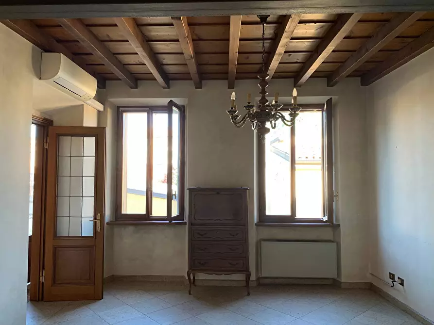 Immagine 15 di Casa indipendente in vendita  a Mantova