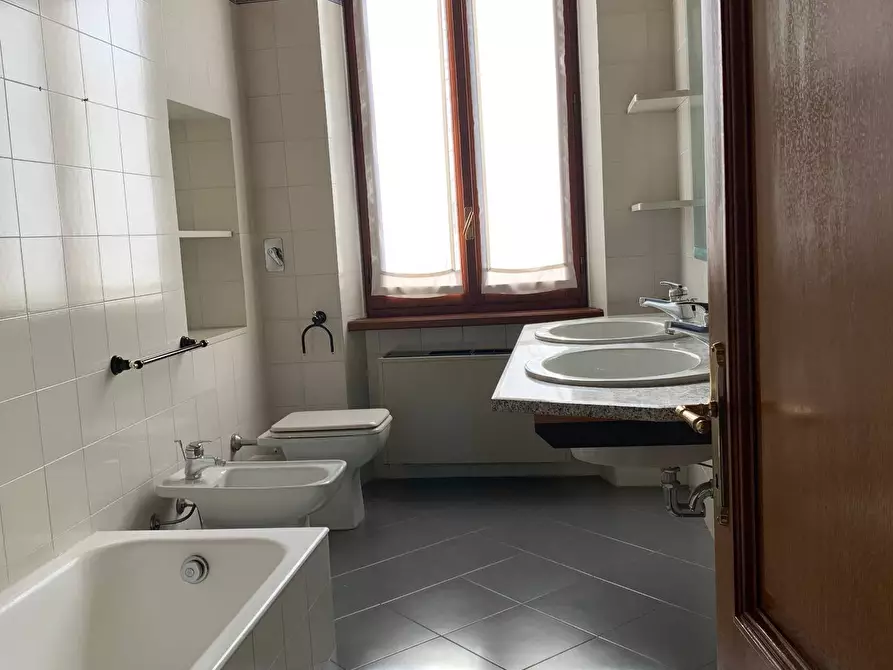 Immagine 21 di Casa indipendente in vendita  a Mantova