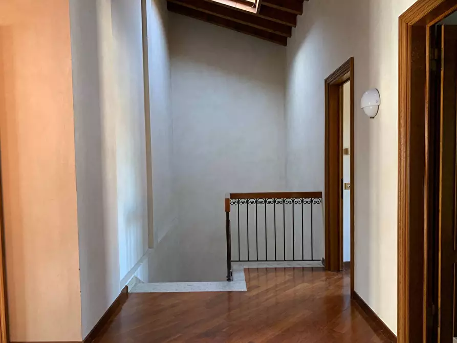 Immagine 23 di Casa indipendente in vendita  a Mantova