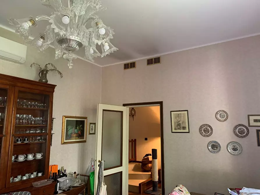 Immagine 4 di Appartamento in vendita  a Mantova