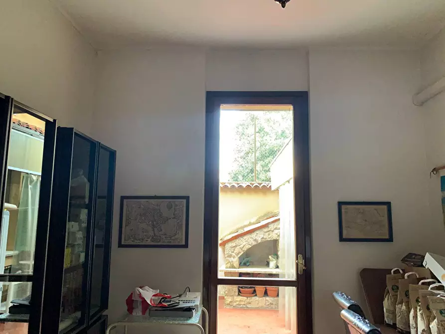 Immagine 7 di Appartamento in vendita  a Mantova