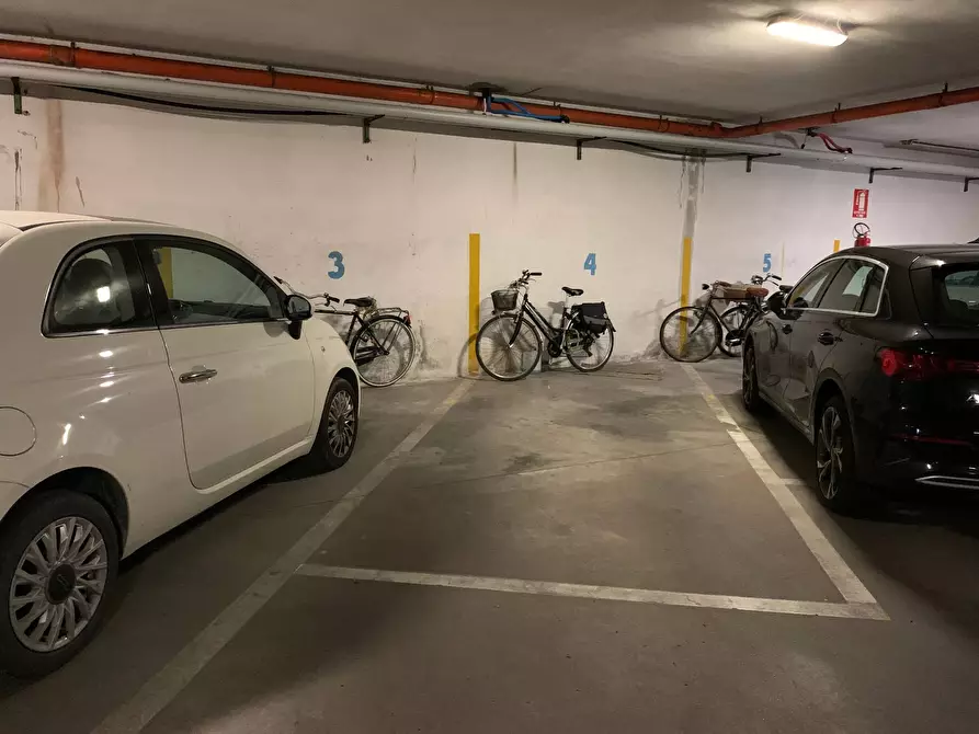 Immagine 17 di Appartamento in vendita  a Mantova