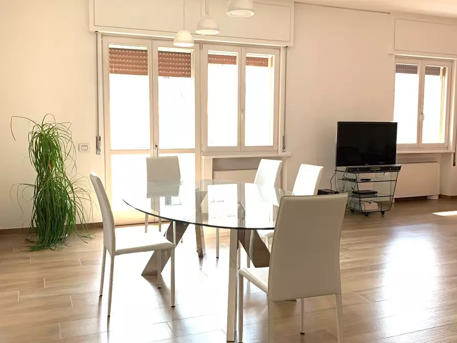 Immagine 3 di Appartamento in vendita  a Mantova