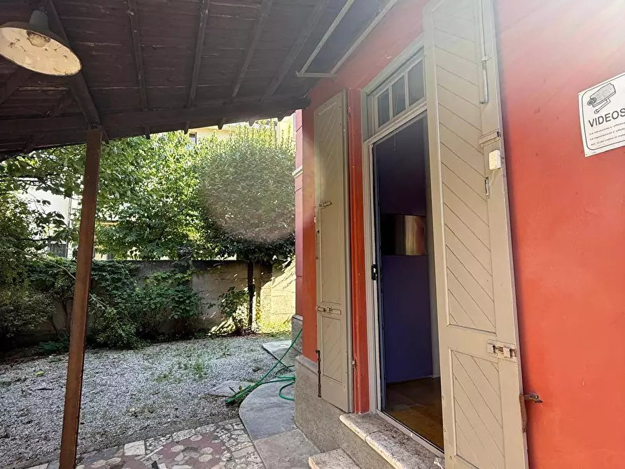 Immagine 4 di Casa indipendente in affitto  a Mantova