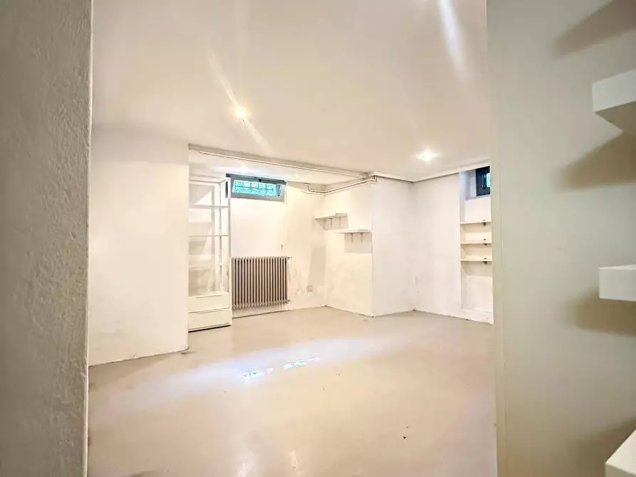 Immagine 6 di Casa indipendente in affitto  a Mantova