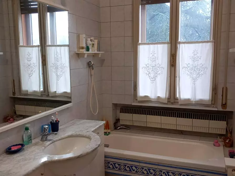 Immagine 20 di Villa in vendita  a Mantova