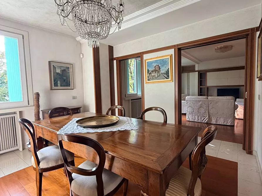 Immagine 3 di Appartamento in vendita  a Mantova