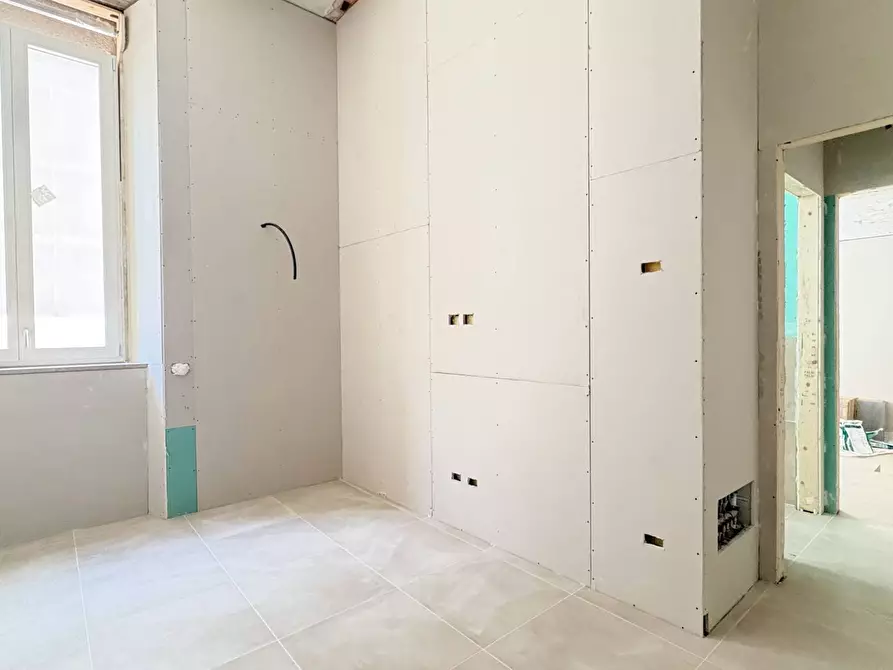 Immagine 2 di Appartamento in vendita  a Mantova