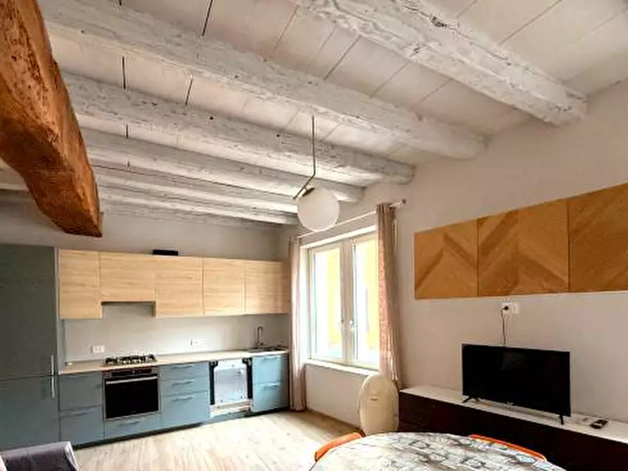 Immagine 13 di Appartamento in vendita  a Mantova