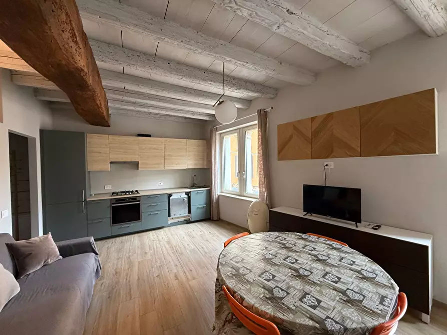 Immagine 9 di Appartamento in vendita  a Mantova