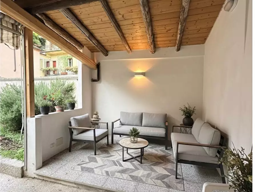 Immagine 8 di Casa indipendente in vendita  a Mantova