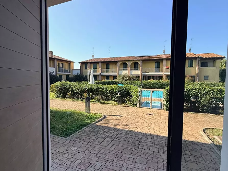 Immagine 2 di Appartamento in affitto  a Mantova