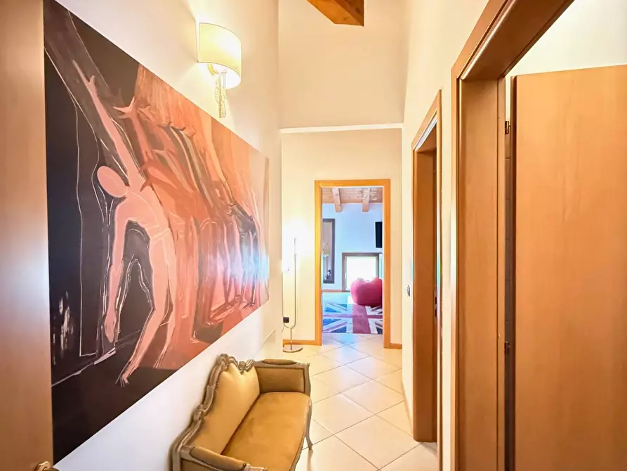 Immagine 12 di Appartamento in affitto  a Mantova