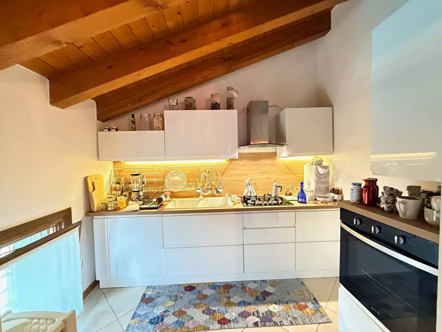 Immagine 4 di Appartamento in affitto  a Mantova