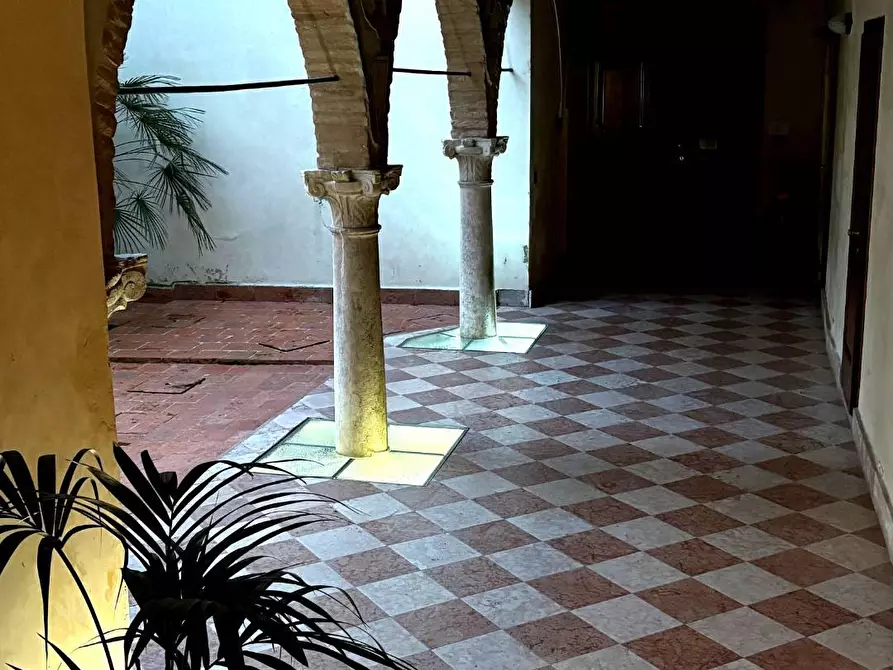 Immagine 28 di Appartamento in vendita  a Mantova