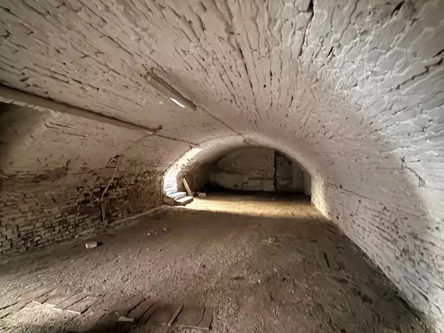 Immagine 22 di Appartamento in vendita  a Mantova