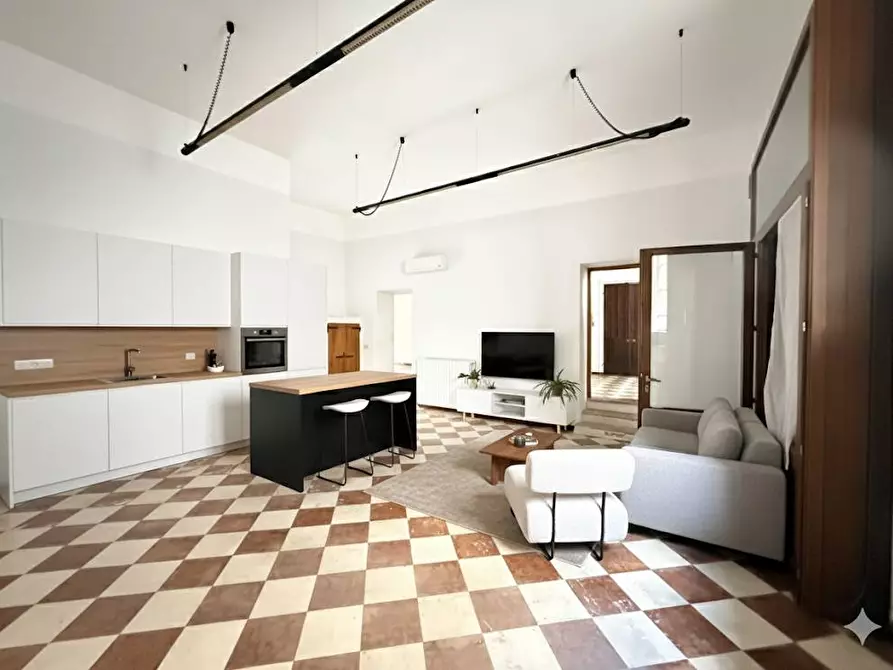 Immagine 7 di Appartamento in vendita  a Mantova