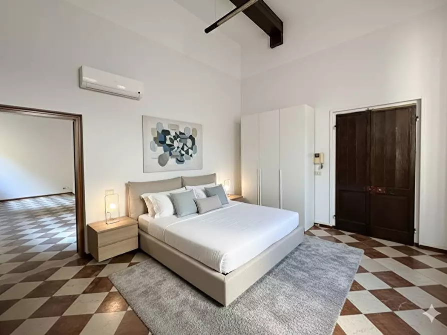 Immagine 9 di Appartamento in vendita  a Mantova