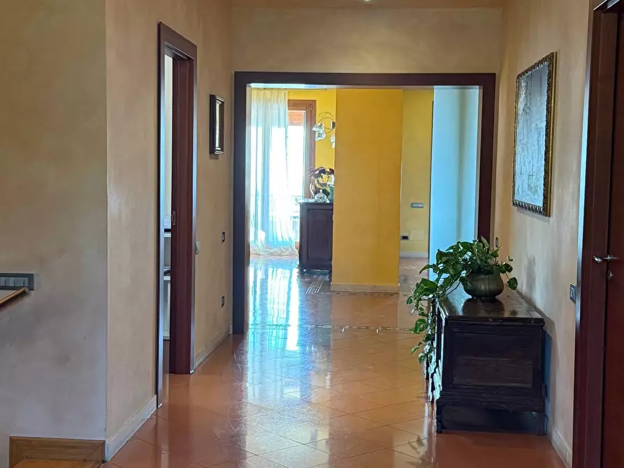 Immagine 11 di Villa in vendita  a Volta Mantovana