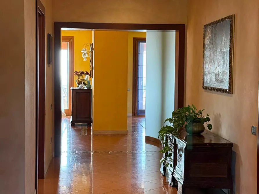 Immagine 15 di Villa in vendita  a Volta Mantovana