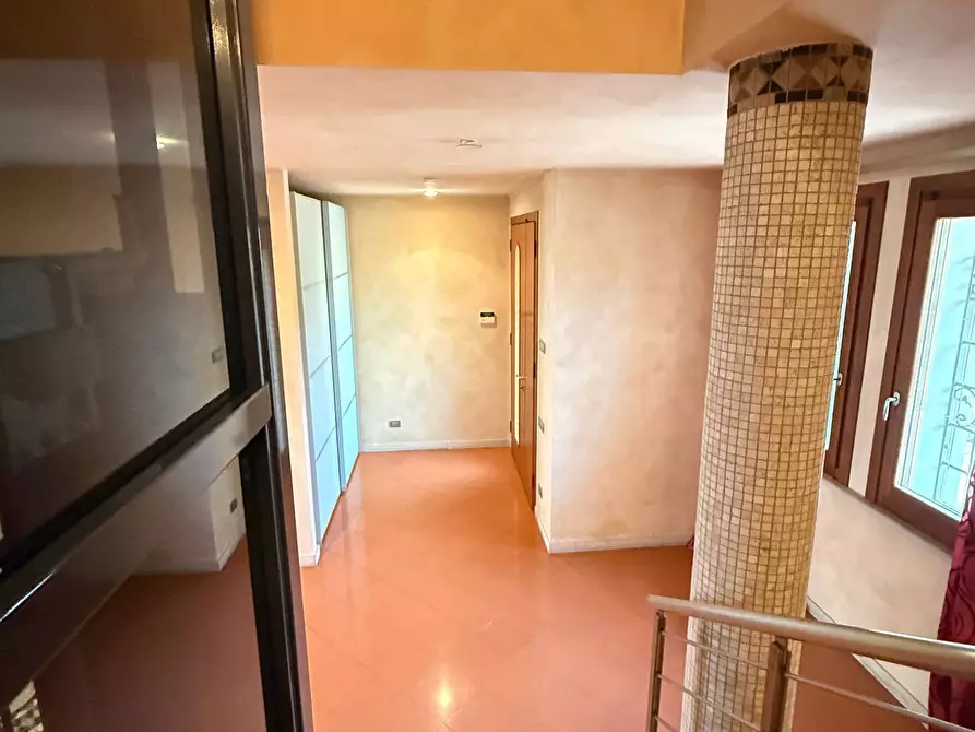 Immagine 14 di Villa in vendita  a Volta Mantovana