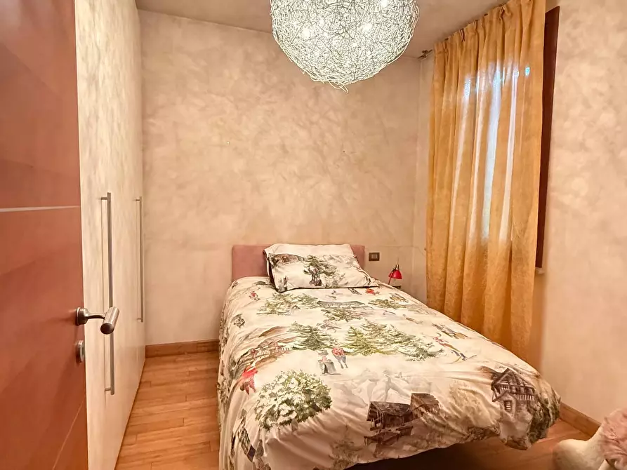 Immagine 21 di Villa in vendita  a Volta Mantovana