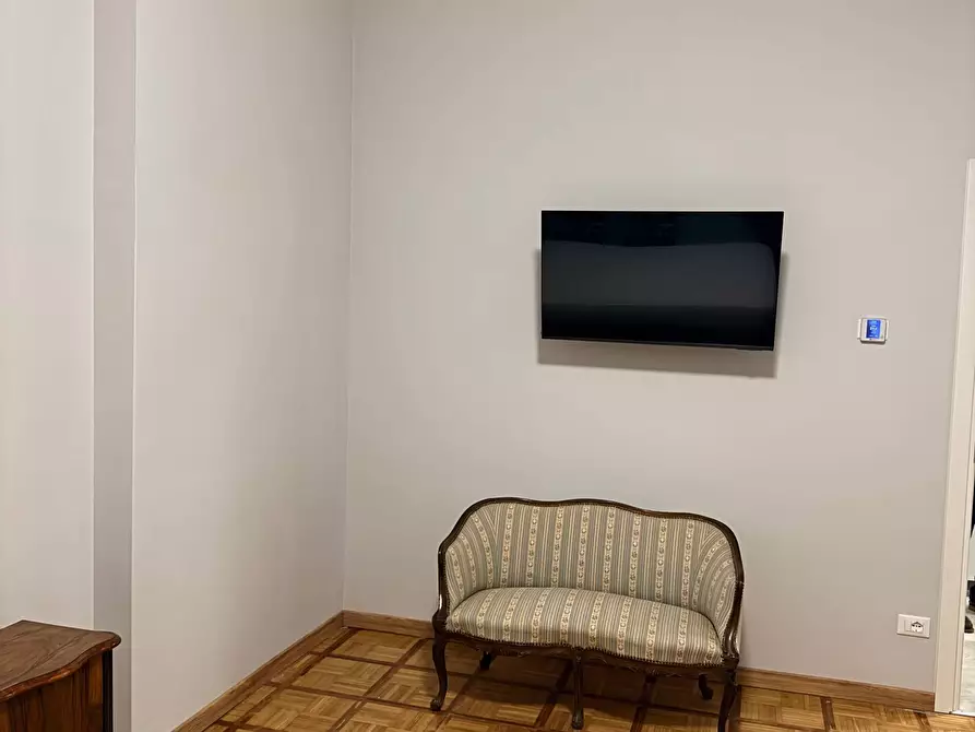 Immagine 13 di Camera in affitto  a Mantova