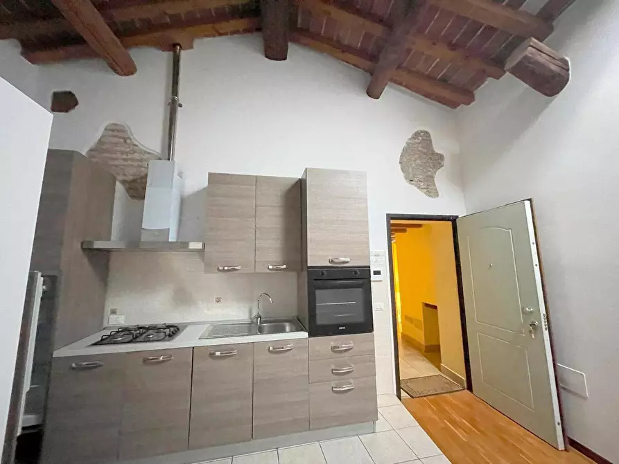 Immagine 9 di Appartamento in vendita  a Mantova